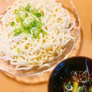 めんつゆ＆ポン酢の合わせつゆ●冷やしうどん／流水麺